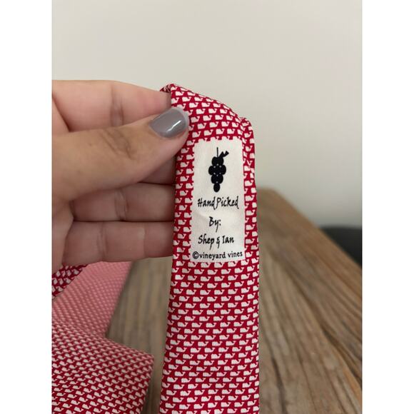 Vineyard Vines Red Silk Tie | White Whale Pattern | Classic Men’s Necktie - Picture 4 of 5